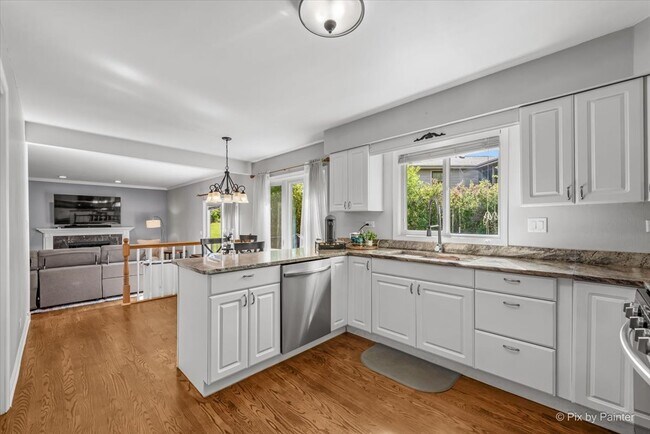 Building Photo - 39867 N Harbor Ridge Dr