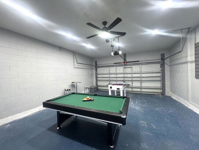 Building Photo - 736 Kildrummy Dr