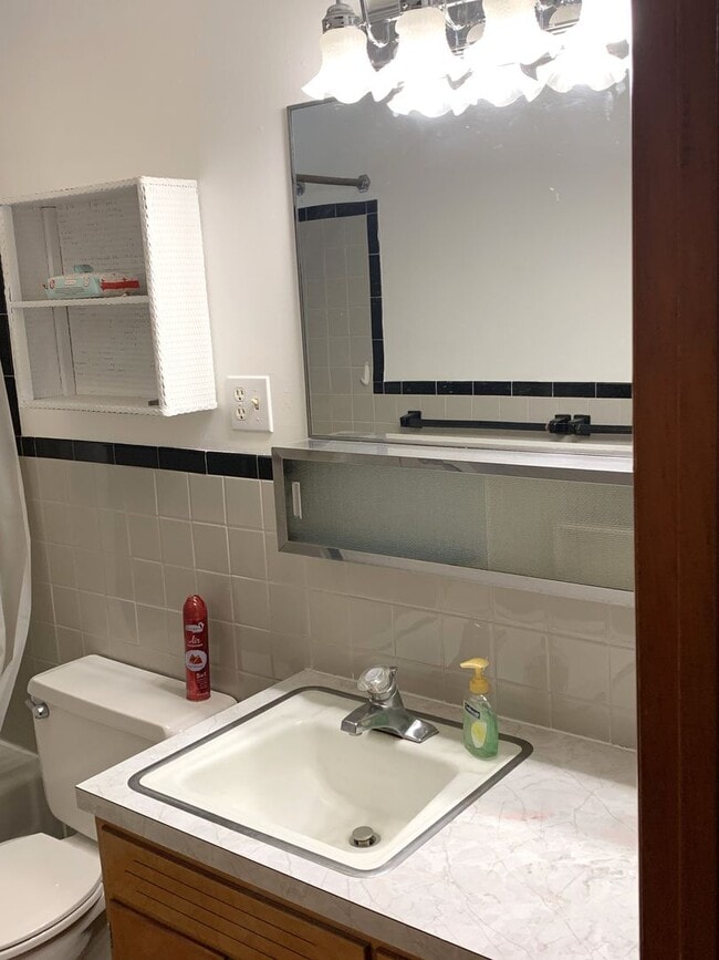 Building Photo - NEW RENT REDUCTION! Charming 3-Bedroom, 1-Bath Single-Family Home