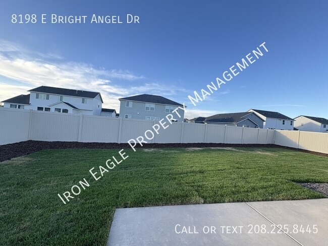 Building Photo - 8198 E Bright Angel Dr