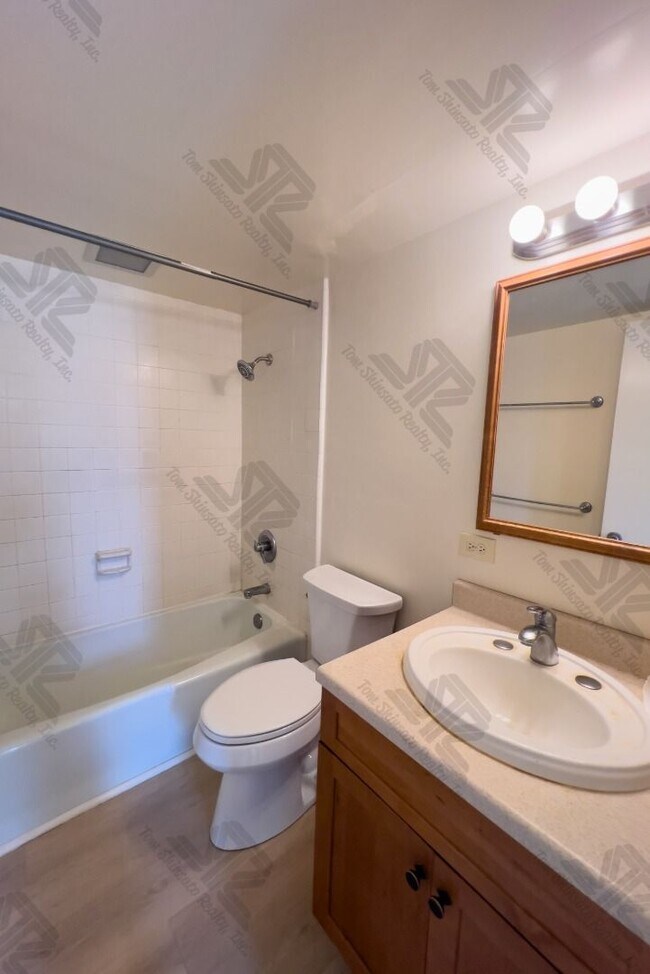 Building Photo - 2 Bedrooms | 1 Bathroom | in Makiki
