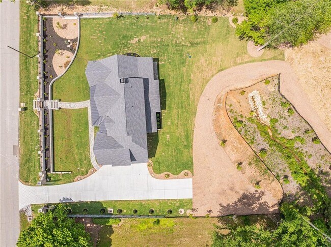 Building Photo - 140 Maranatha Trail