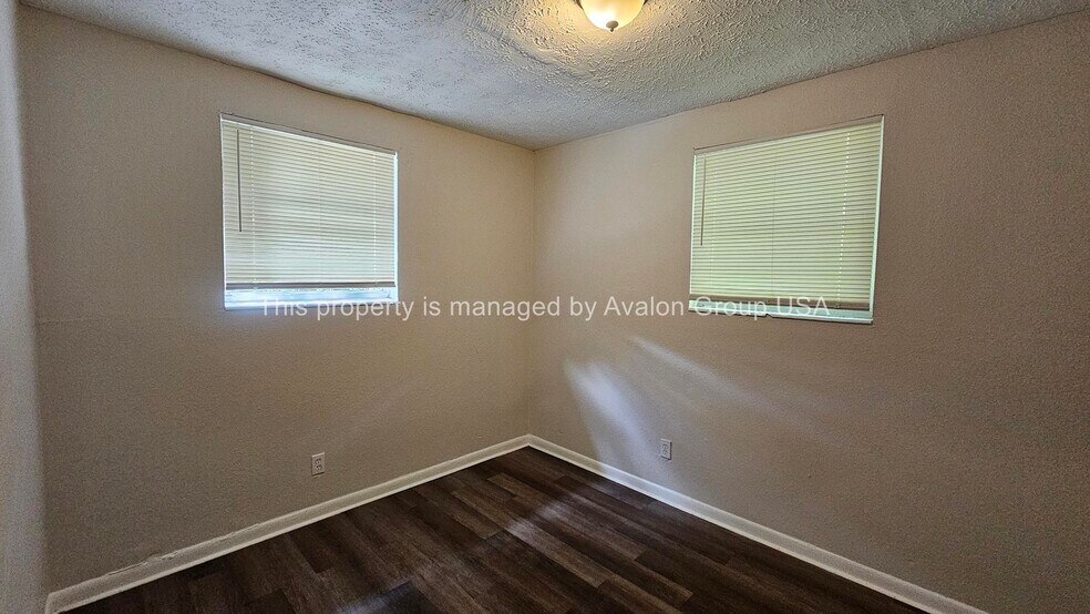 Building Photo - 1716 Whitner St