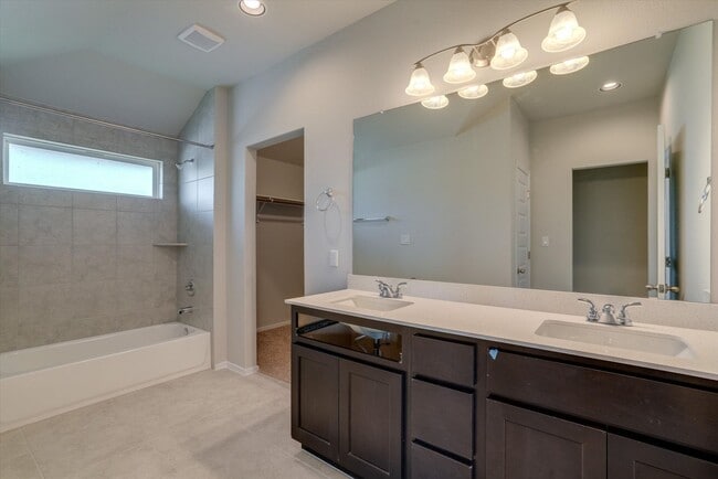 Building Photo - 170 Bright Flora Ln