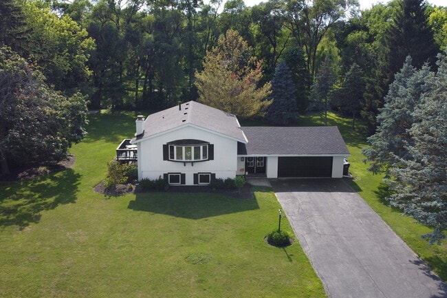 Building Photo - 31340 Liberty Rd