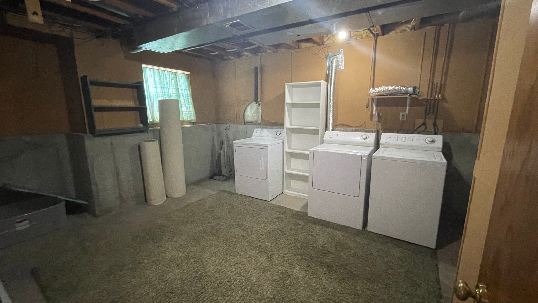 Laundry/storage - 1919 N 70th St