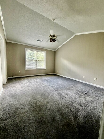 Building Photo - 490 Amelia Grove Ln