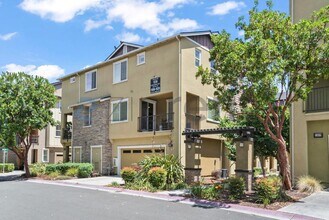 Building Photo - Unit 1529