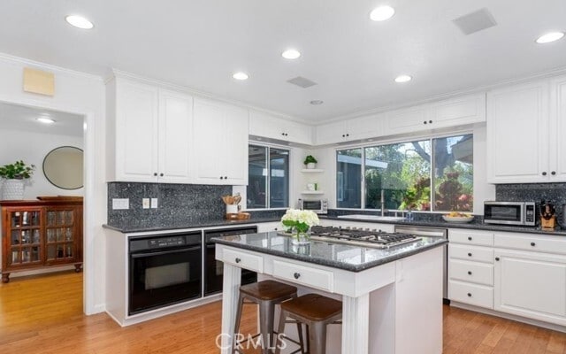 Building Photo - 2112 Dover Dr