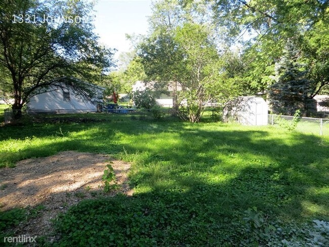 Building Photo - 1331 Johnson St