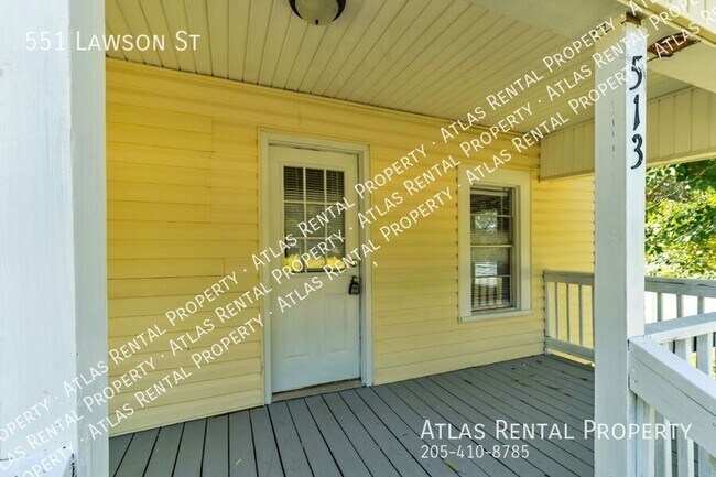 Building Photo - 551 Lawson St