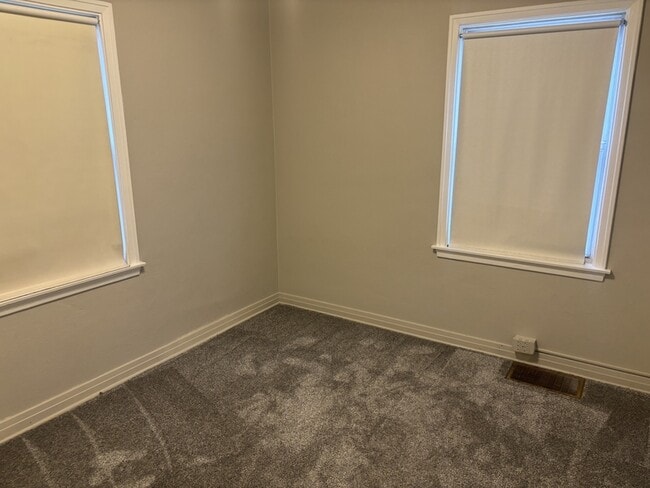 Building Photo - 1909 Williams Blvd SW