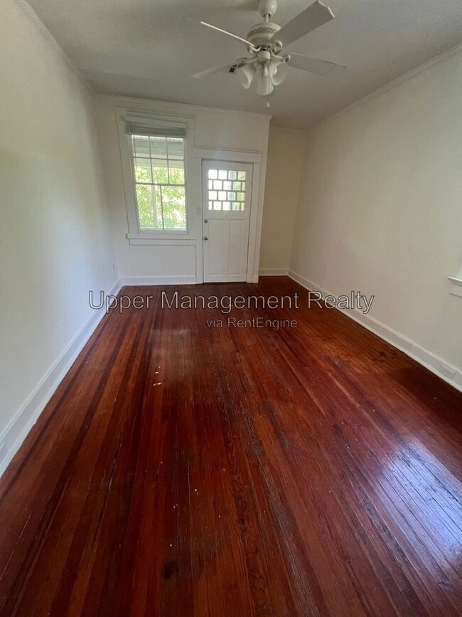 Building Photo - 1533 Lowerline St