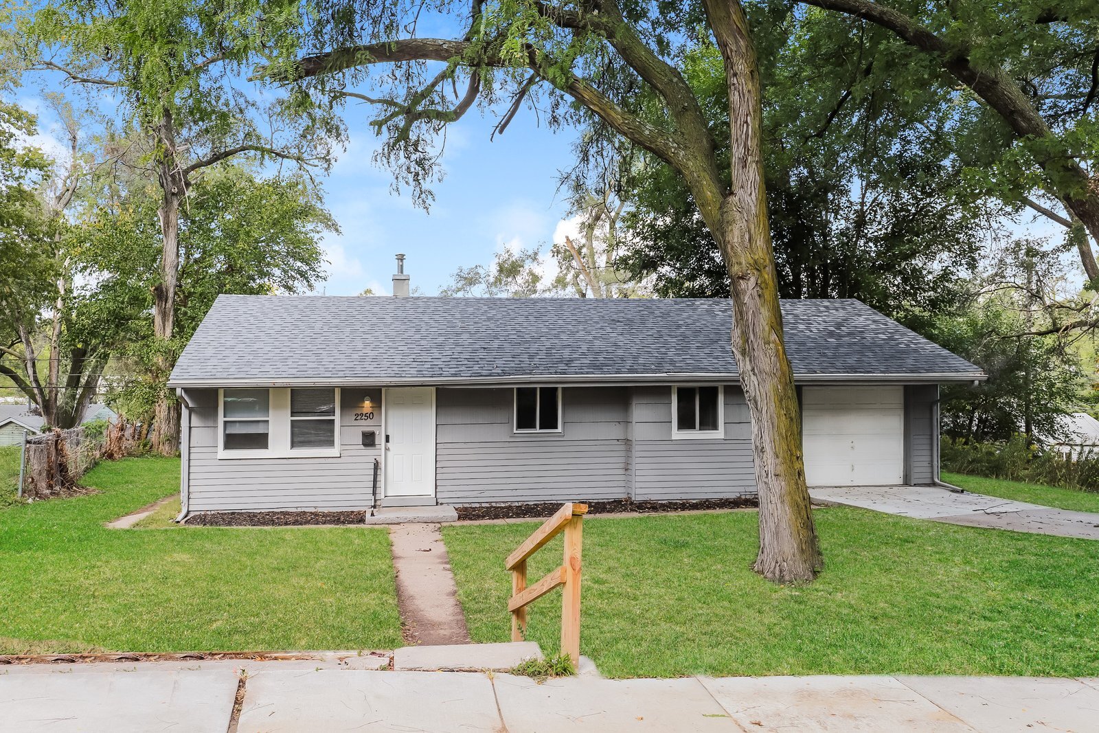 Building Photo - 2250 N 39th St