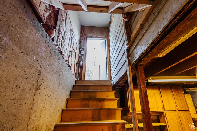 Building Photo - 8544 S 300 E