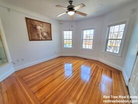 Building Photo - 202 Hyde Park Ave