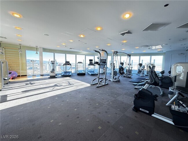 Building Photo - 200 Hoover Ave