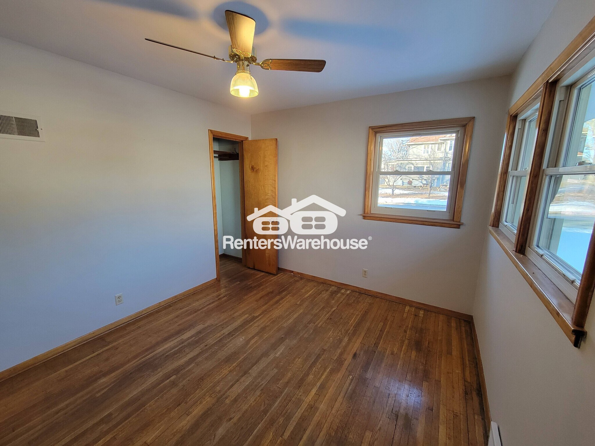 Building Photo - 401 2nd Ave SW