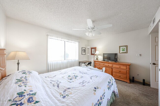 Building Photo - 9430 E Mission Ln