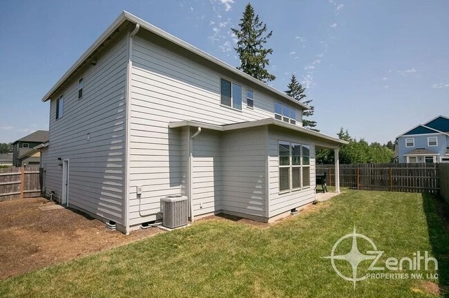 Building Photo - 12613 NE 105th Way