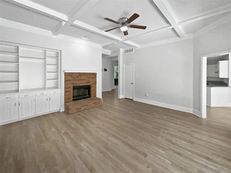 Building Photo - 3614 Queenswood Ln