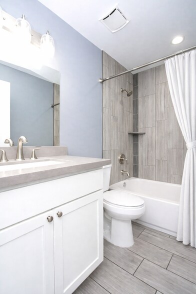 Primary Bathroom - 154 W 5th St