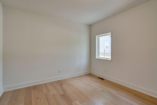Bedroom 2 - 2700 Morena St