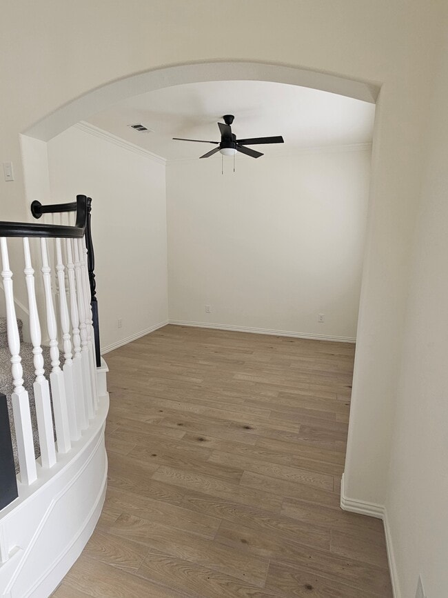 Building Photo - 1732 Auburn Dr