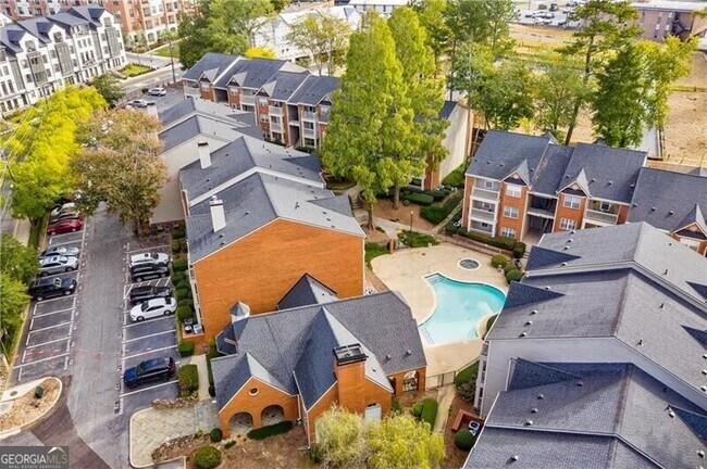 Building Photo - 1018 Chastain Park Ct NE