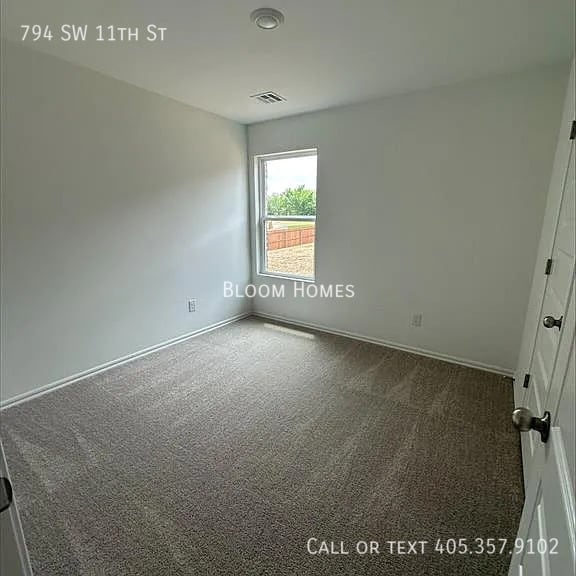 Building Photo - 794 SW 11th St