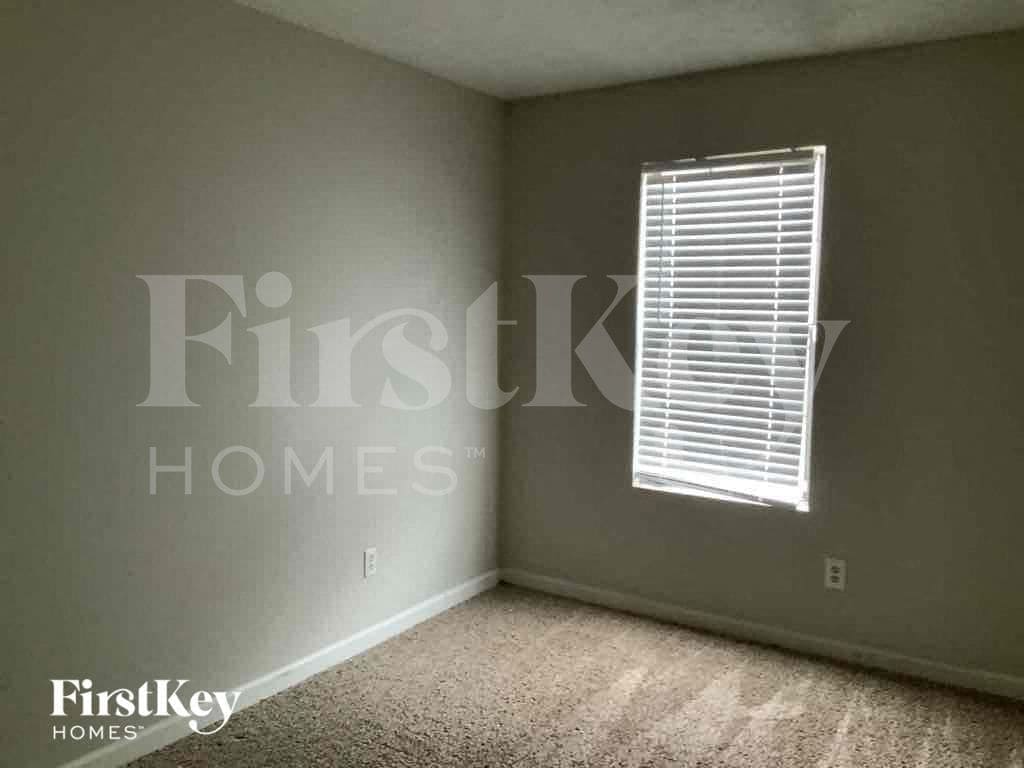 Building Photo - 3907 Wood Path Dr