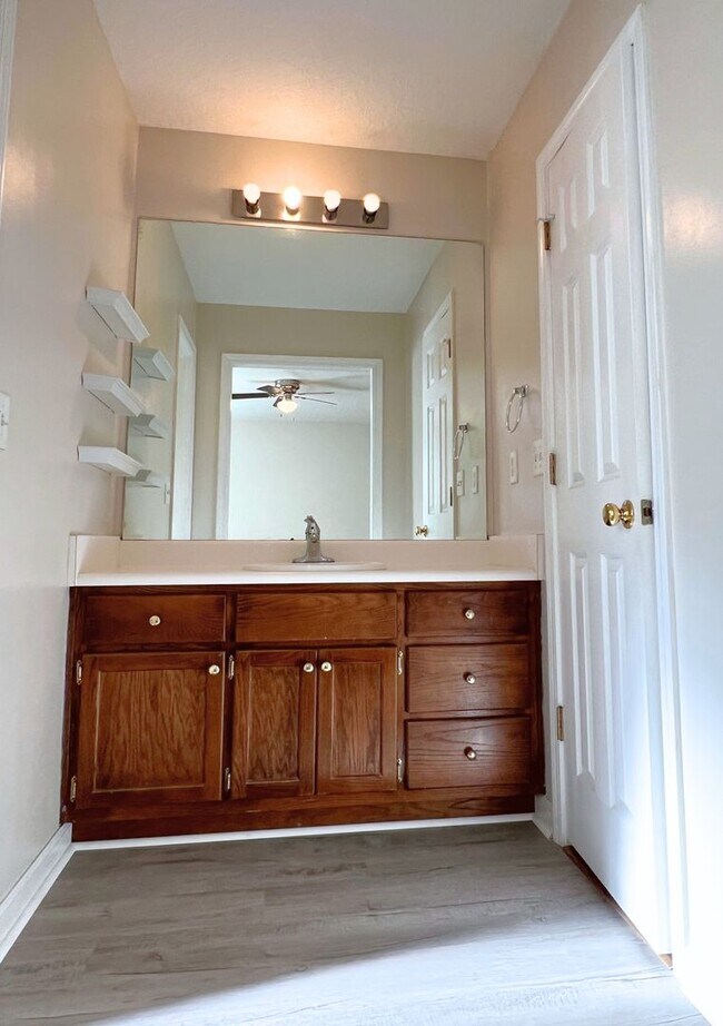 Building Photo - Spacious 4-Bedroom Home with Loft & Flex r...