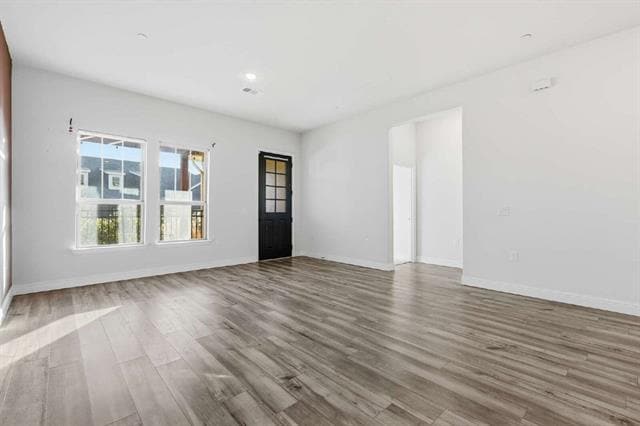 Building Photo - 1044 3rd St