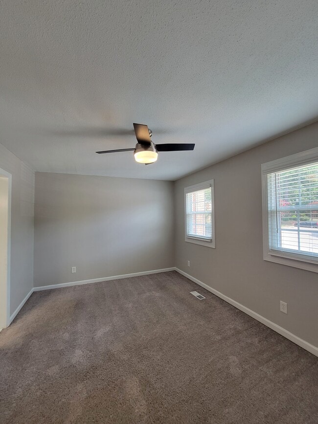 Building Photo - 6303 New Market Way