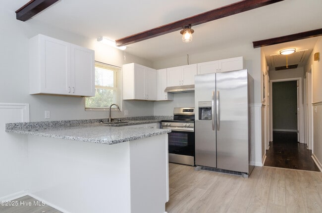 Building Photo - 548 Antietam Dr