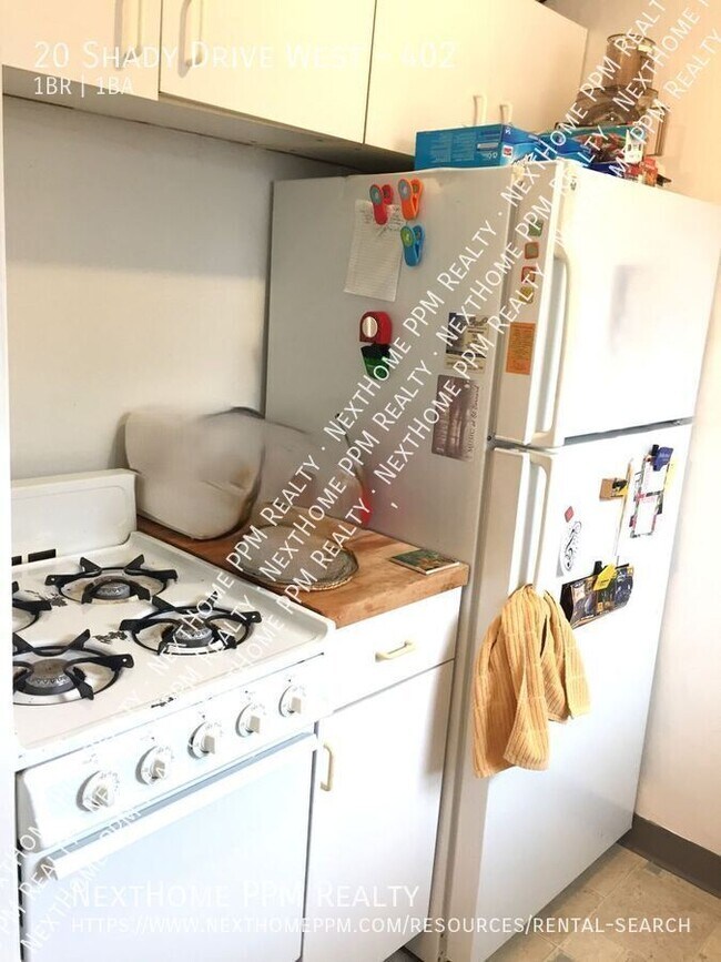 Building Photo - 20 Shady Dr W