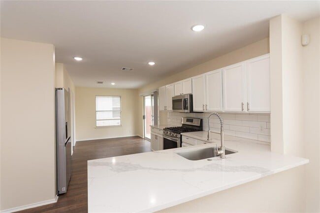 Building Photo - 1711 Lloydminister Way