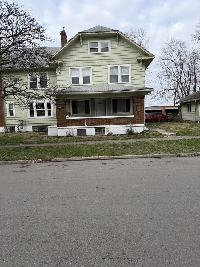 Building Photo - 732 Rockford Ave