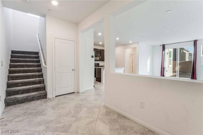Building Photo - 2824 Mozia Ct