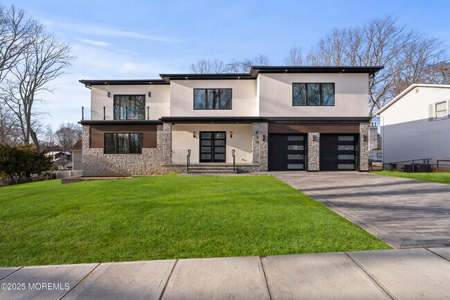 Building Photo - 459 Harnell Ave