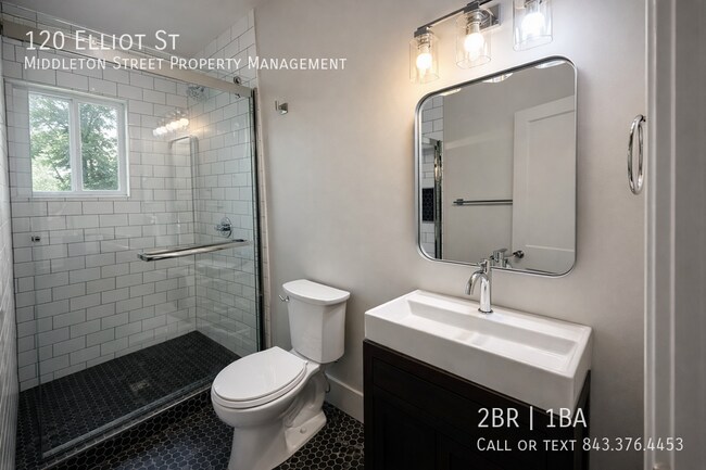 Building Photo - 120 Elliot St-