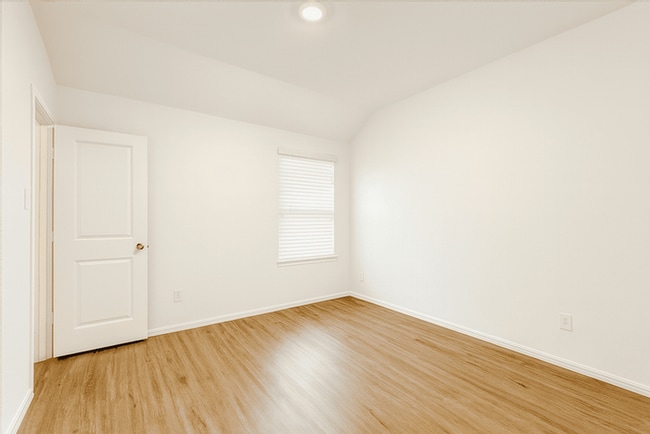 Building Photo - 1739 Sahara Dr