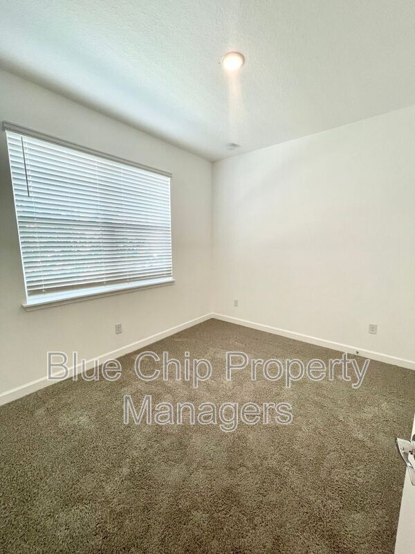 Building Photo - 12101 Via Caselli Ln