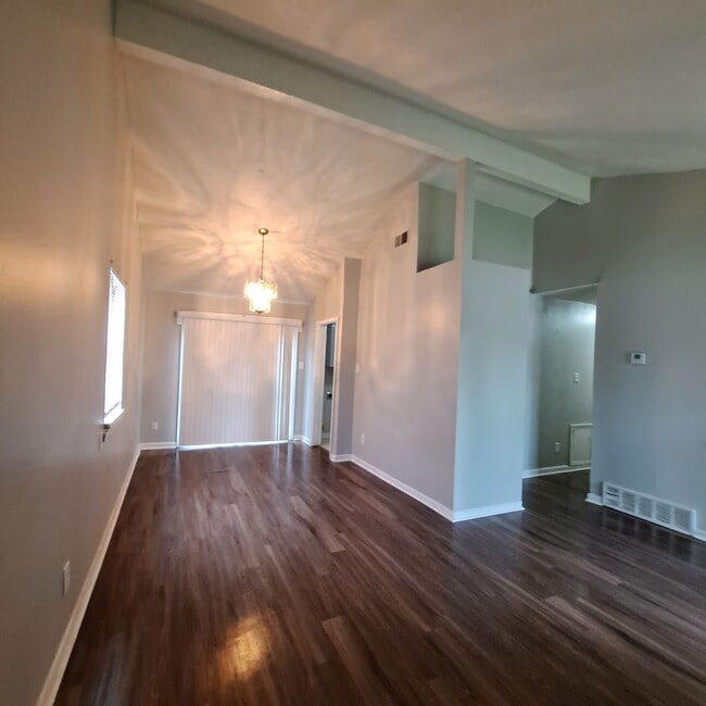 Building Photo - 4328 Arrow Cove