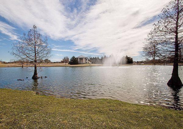 Building Photo - 1433 Woodmont Dr