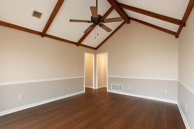 Building Photo - 1806 Heatherton Dr