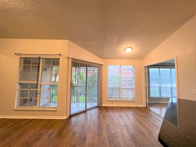 Building Photo - 4803 Normandy Pl