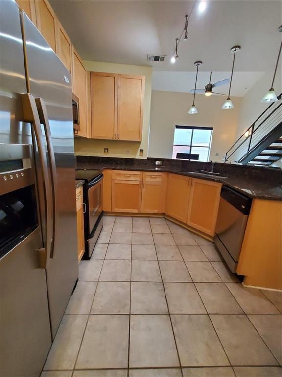 Building Photo - 400 17th St NW