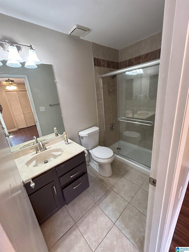 Building Photo - 3044 Cahaba Cliffs Dr