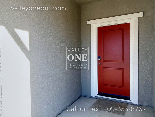 Building Photo - 936 Tipton Ln